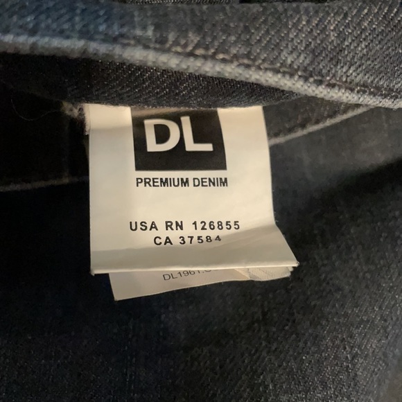 DL1961 Vince Size 34 Casual Straight Dark Wash Denim Premium Jeans - Picture 7 of 11